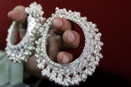Silver_shines_at_all-time_high_in_India_a9c420f311c6f